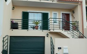 Zizis Place